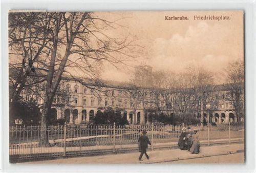 Karlsruhe Karlsruhe. Friedrichsplatz gelaufen. Leichter Stempeldurchdruck, leichte Stempelspuren, sonst gut erhalten