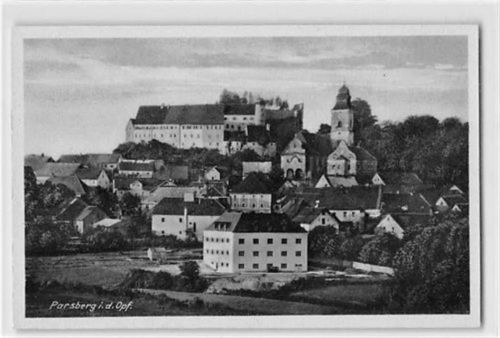 Parsberg. Gesamtansicht Kirche ungelaufen Gute Erhaltung.