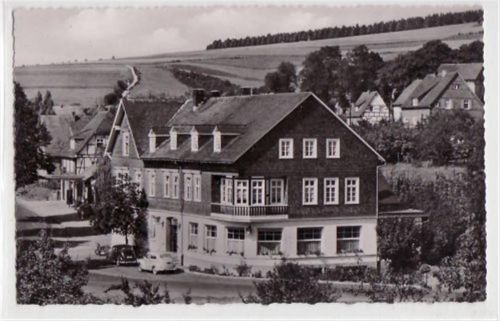 Schmallenberg Gleidorf bei Schmallenberg mit Gasthof Richter ungelaufen Gute Erhaltung.