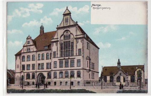 Herne mit Realgymnasium ungelaufen Oxydationsspuren rechter Rand, kleiner Knick unten links, leichte Abschürfungen, sonst gut erhalten