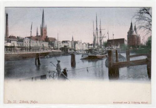 Lübeck Lübeck mit Hafen ungelaufen Ecken mit Albumabdrücken, sonst gut erhalten