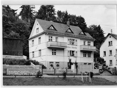 Hölle im Frankenwald bei Bad Steben. Haus Hubertus gelaufen. Gute Erhaltung.