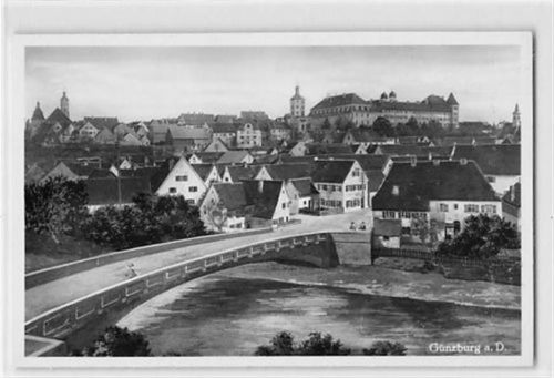 Günzburg an der Donau. Brücke ungelaufen Gute Erhaltung.