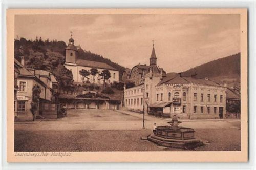 Leutenberg Leutenberg in Thüringen. Marktplatz ungelaufen Gute Erhaltung.
