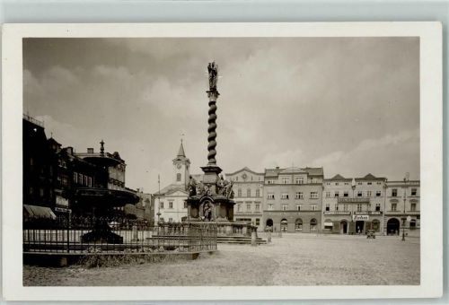 Broumov Ringplatz Säule Auto Bohm