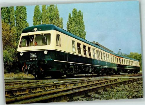 VT 614 dreiteiliger Dieseltriebzug AK