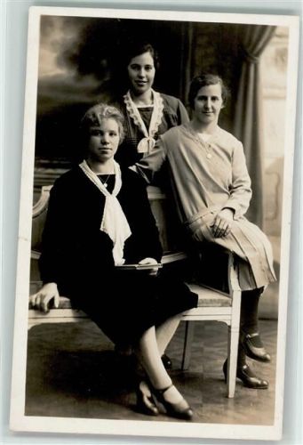 Eggenfelden Drei Frauen Ort lt. Fotograf
