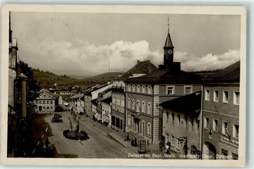 Zwiesel Stadtplatz Emailleschild Brunnen Telefonhäuschen Bäckerei Friseur Ochsenkarren