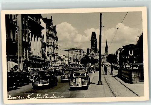 Charlottenburg Kurfürstendamm U-Bhf. Kurfürstendamm Gedächtniskirche Oldtimer