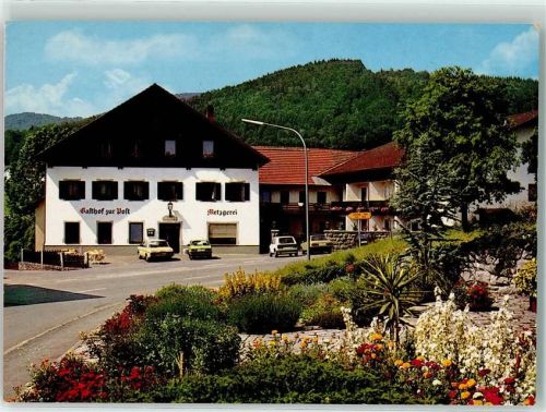 Riggerding Gasthaus zur Post Mercedes VW Golf
