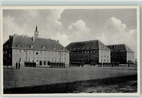 Lübeck Kaserne Walderseestraße Soldaten Uhr Militär