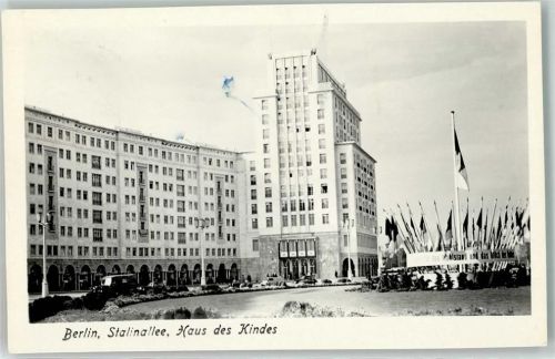 Friedrichshain Stalinallee Haus des Kindes