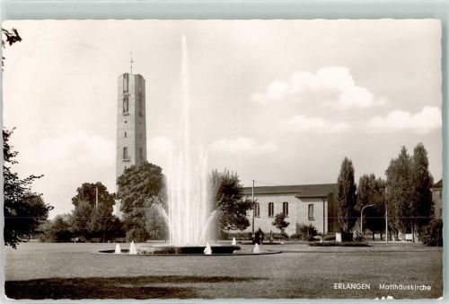 Erlangen Matthäuskirche Springbrunnen