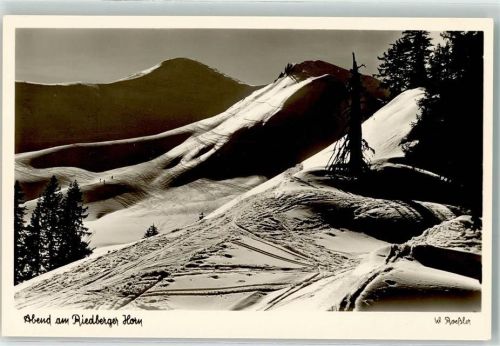 Balderschwang Abend am Riedberger Horn Schnee Winter