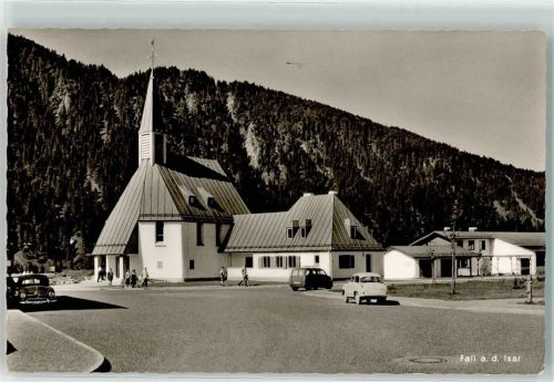 Fall Kirche Maria Königin Schule Oldtimer