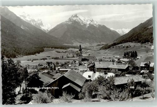 Fulpmes Kirche Berge