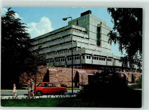 Ratingen Neues Rathaus an der alten Stadtmauer BMW