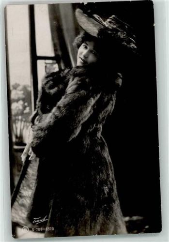 1907 Frau Pelz