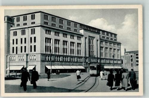 Charlottenburg Tauentzienstraße Kaufhaus des Westens Straßenbahn