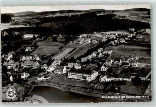 Bad Meinberg Fliegeraufnahme des Kurparkes mit Werreteich