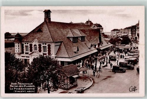 Trouville-sur-Mer Reine des Plages la Poissonnerie Oldtimer Fahrrad