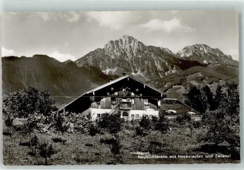 Piding Neubichleralm mit Hochstaufen und Zwiesel Hüttenstempel