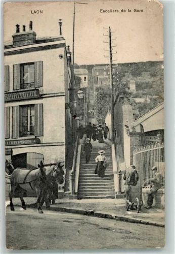 Laon Escaliers de la Gare