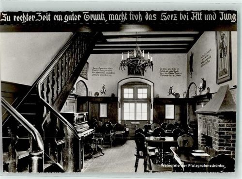 Bacharach Weinhaus Pfalzenschänke Diele Klavier Kaminofen