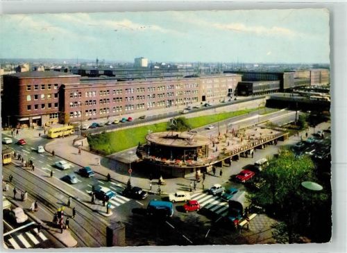 Duisburg Am Hauptbahnhof Straßenbahn Omnibus Auto