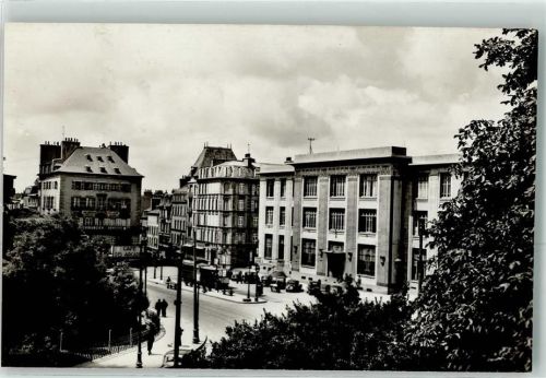 Brest Place Anatole France et la Poste Gasthaus Cafe des Arcades Straßenbahn Oldtimer