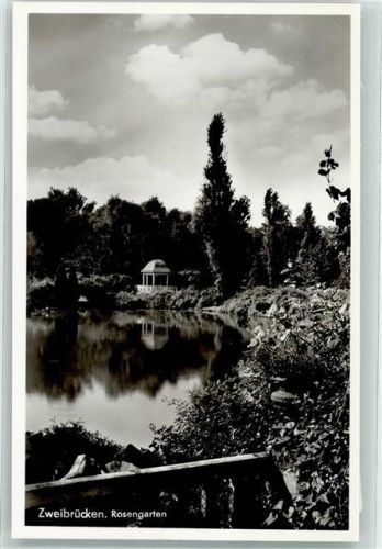 Zweibrücken Rosengarten mit Pavillon und Teich