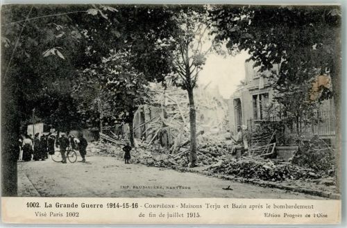 Compiegne 1915 Maison Terju et Bazin apres le bombardement de fin de juillet Fahrrad