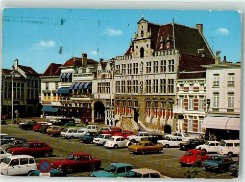 Bergen op Zoom Marktplatz Rathaus Auto VW Käfer