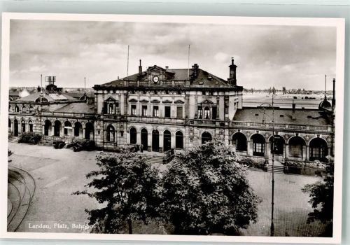 Landau Bahnhof