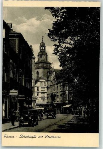Gießen Schulstrasse Stadtkirche beschnitten