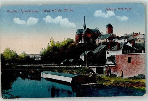 Vouziers 1916 an der Kirche