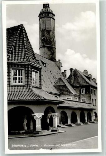 Löwenberg Rathaus Markthallen