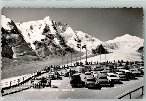 Heiligenblut Parkplatz Freiwandeck m. Großglockner Johannisberg u. Pasterzen Gletscher VW Käfer VW T1 Isetta