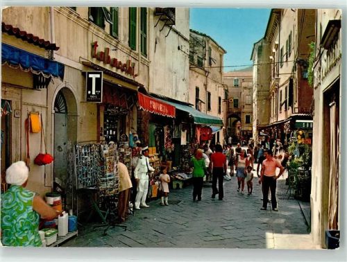 Laigueglia Dante Straße Handlung