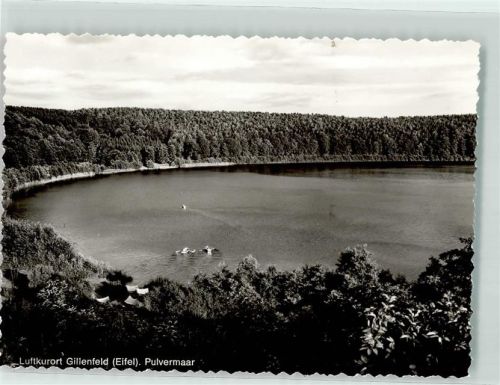 54558 W5569 Gillenfeld Foto AK Luftkurort Eifel Pulvermaar Ruderboot