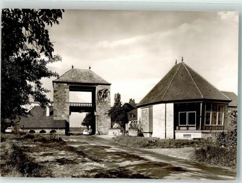 Schweigen Deutsches Weintor mit Gasthaus Fotograf Striemann