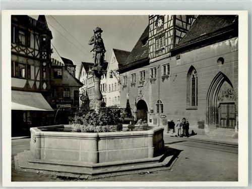 73033 W7320 Göppingen Foto AK Marktplatz mit Maximiliansbrunnen und Heilig-Geist-Spital Fotograf Werner Köhler Deutscher Kunstverlag