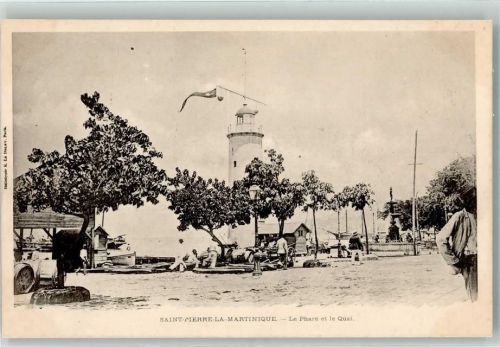 Saint-Pierre Le Phare et le Quai Leuchtturm Fahne Volkstyp