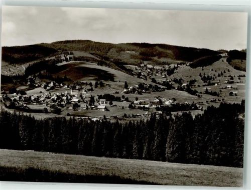 Altglashütten mit Kirche St. Wendelin und Neuglashütten