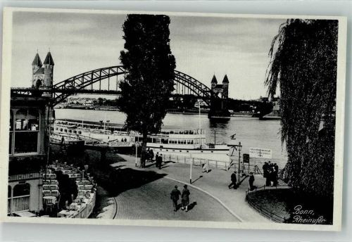Bonn Binnenschiff Rheinufer