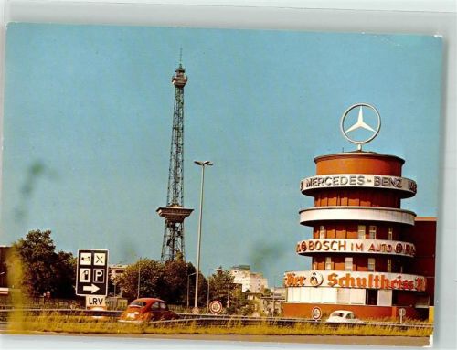 Westend Funkturm und Avus Wertungsrichterturm VW Käfer