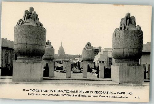 Paris 1915 Exposition Internationale des Arts Decoratifs Pavillon Manufacture Nationale de Sévres