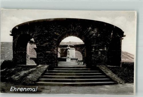 56626 W5470 Andernach FOTO KEINE AK Denkmal Ehrenmal Ort handschriftlich Foto Original aus Archiv eines Ansichtskartenverlags