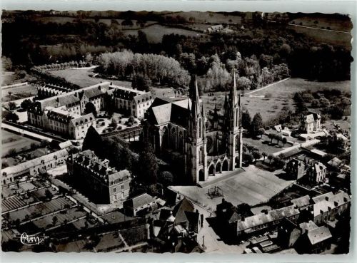 Pontmain 1952 Fliegeraufnahme Kirche