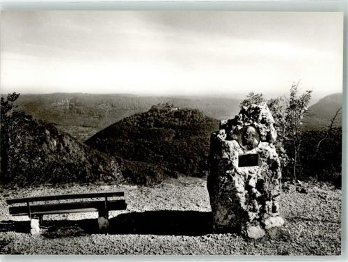 Urach Camererstein mit Blick auf Hohen-Urbach Ernst-Camerer-Denkmal